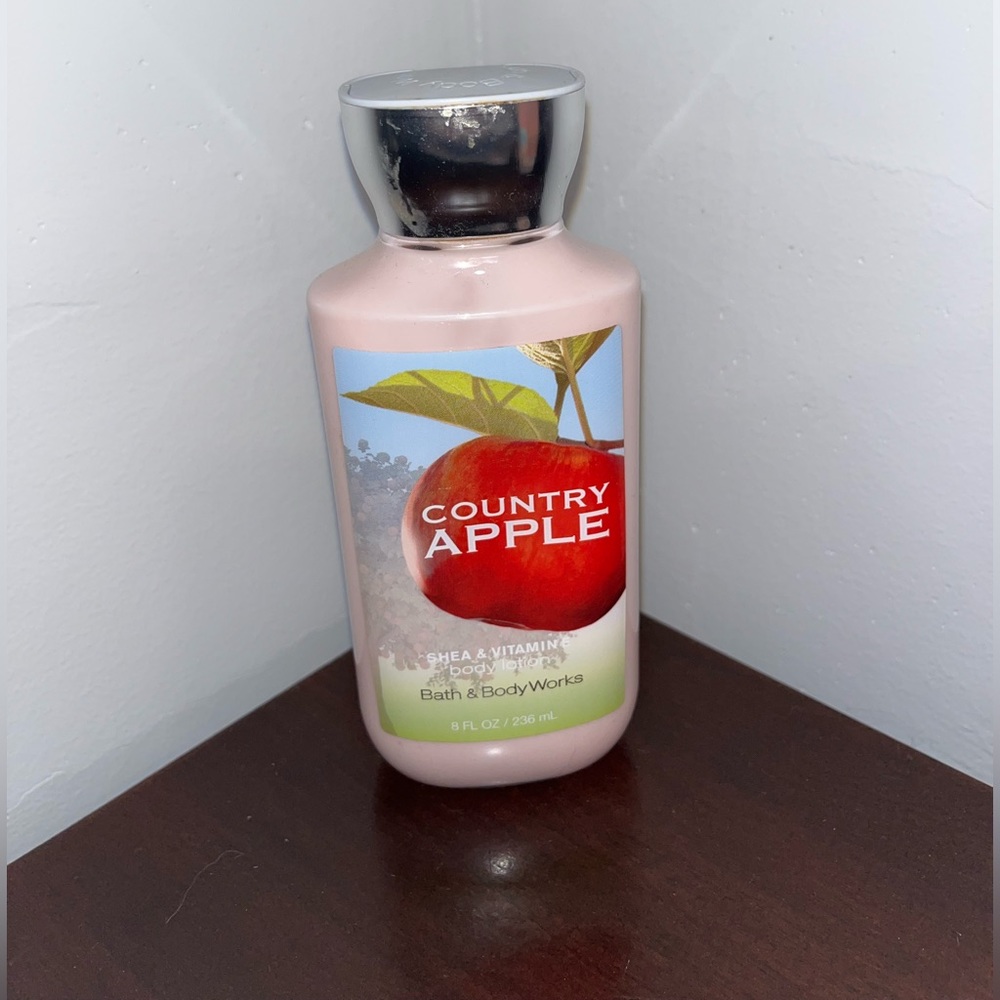 Bath & Body Works Country Apple lotion!